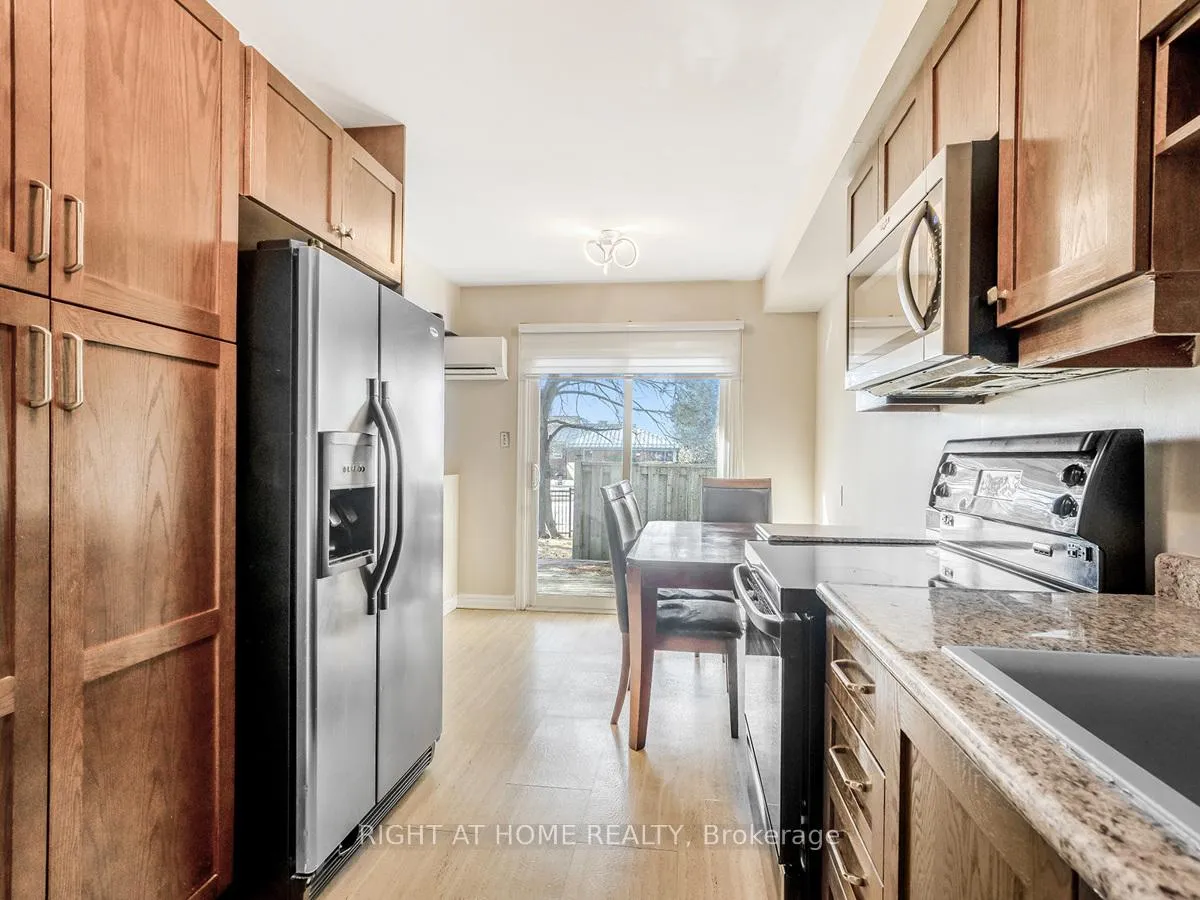 Photo 15 of 2 Parker Crescent, Ajax, South East — HOMEH