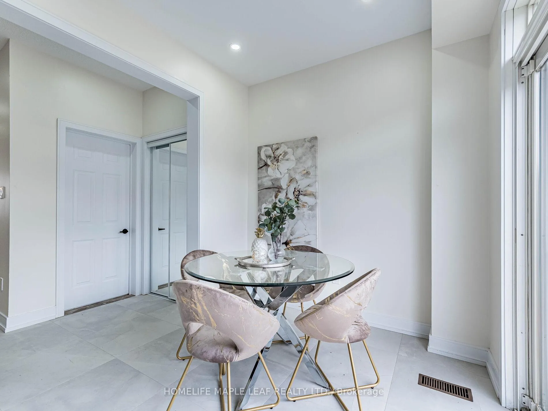 Photo 19 of 10 Eaglefield Gate, Brampton, Fletcher's Meadow — HOMEH
