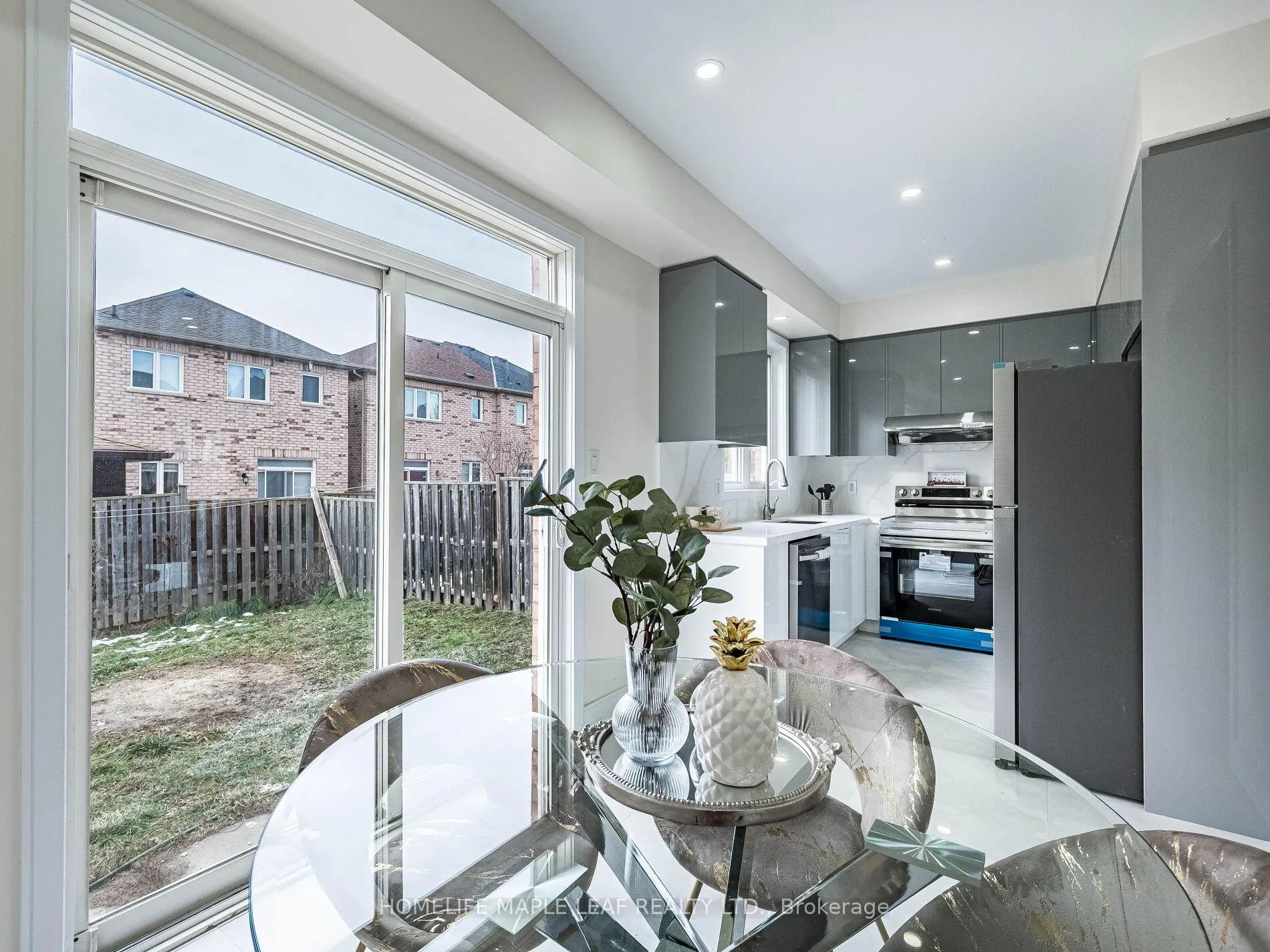 Photo 20 of 10 Eaglefield Gate, Brampton, Fletcher's Meadow — HOMEH