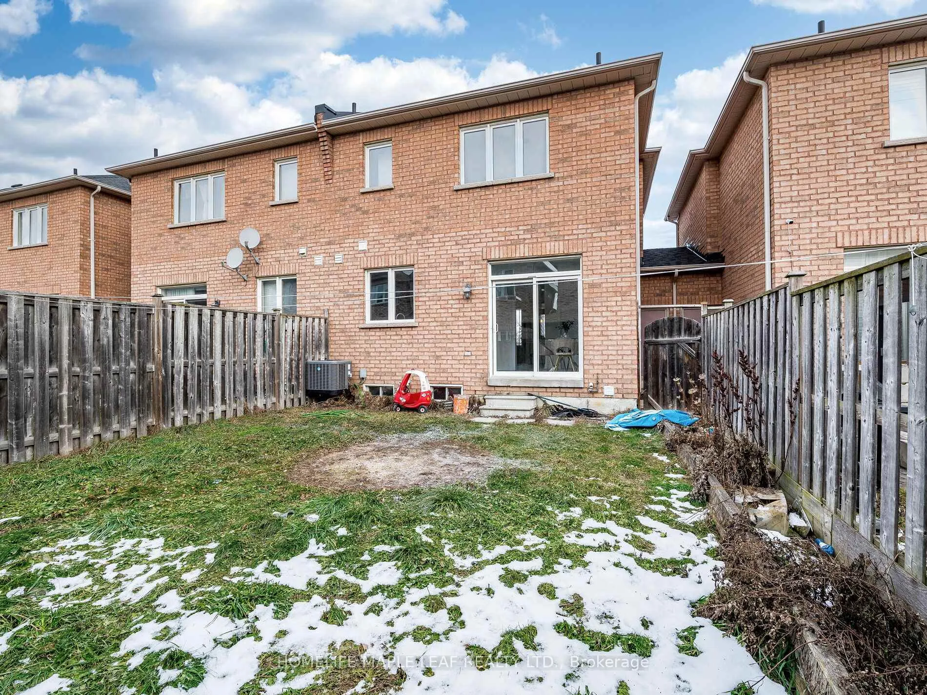 Photo 45 of 10 Eaglefield Gate, Brampton, Fletcher's Meadow — HOMEH