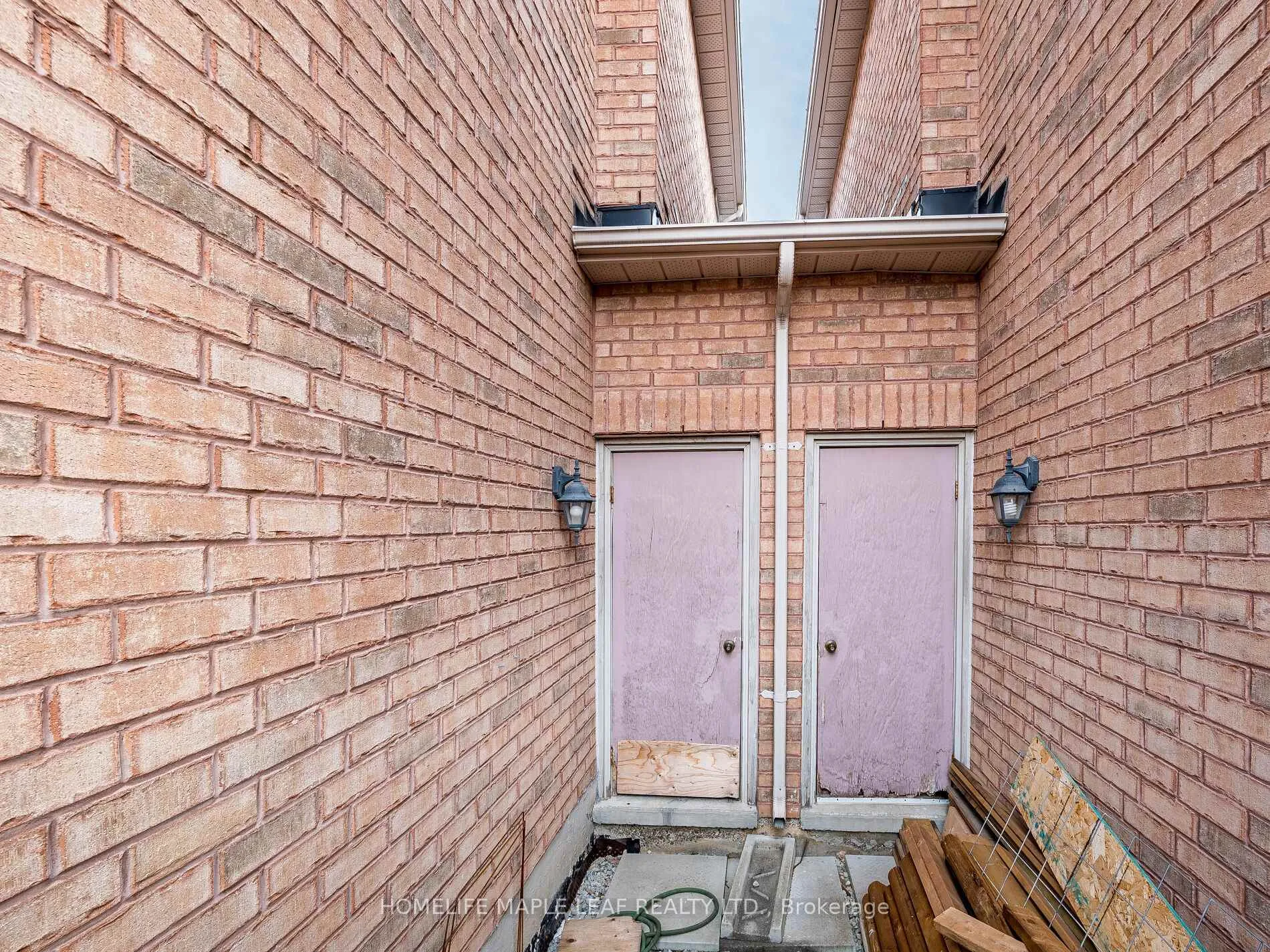 Photo 48 of 10 Eaglefield Gate, Brampton, Fletcher's Meadow — HOMEH