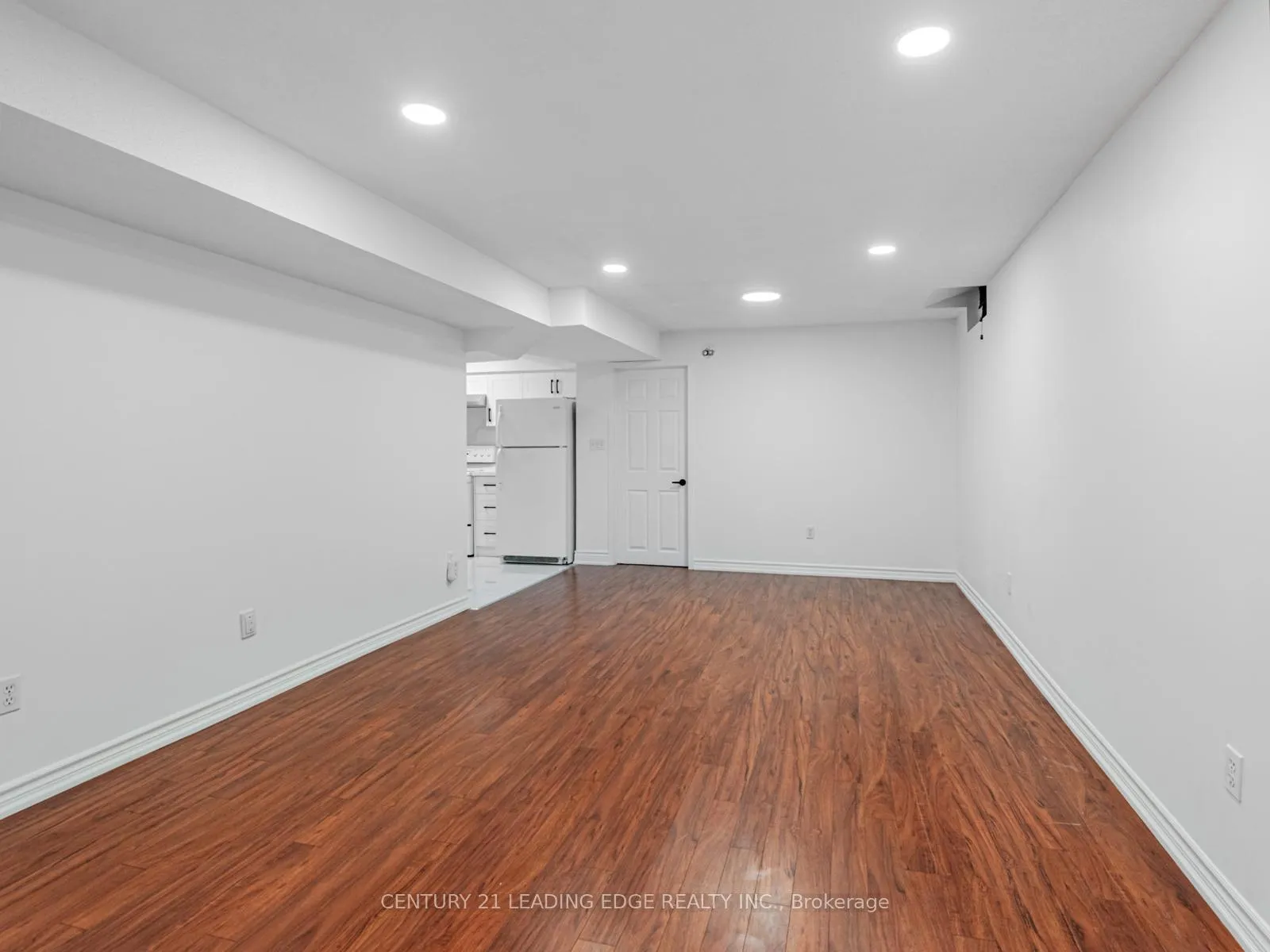 Photo 8 of Unit LOWER, 60 Via Jessica Drive, Markham, Unionville — HOMEH