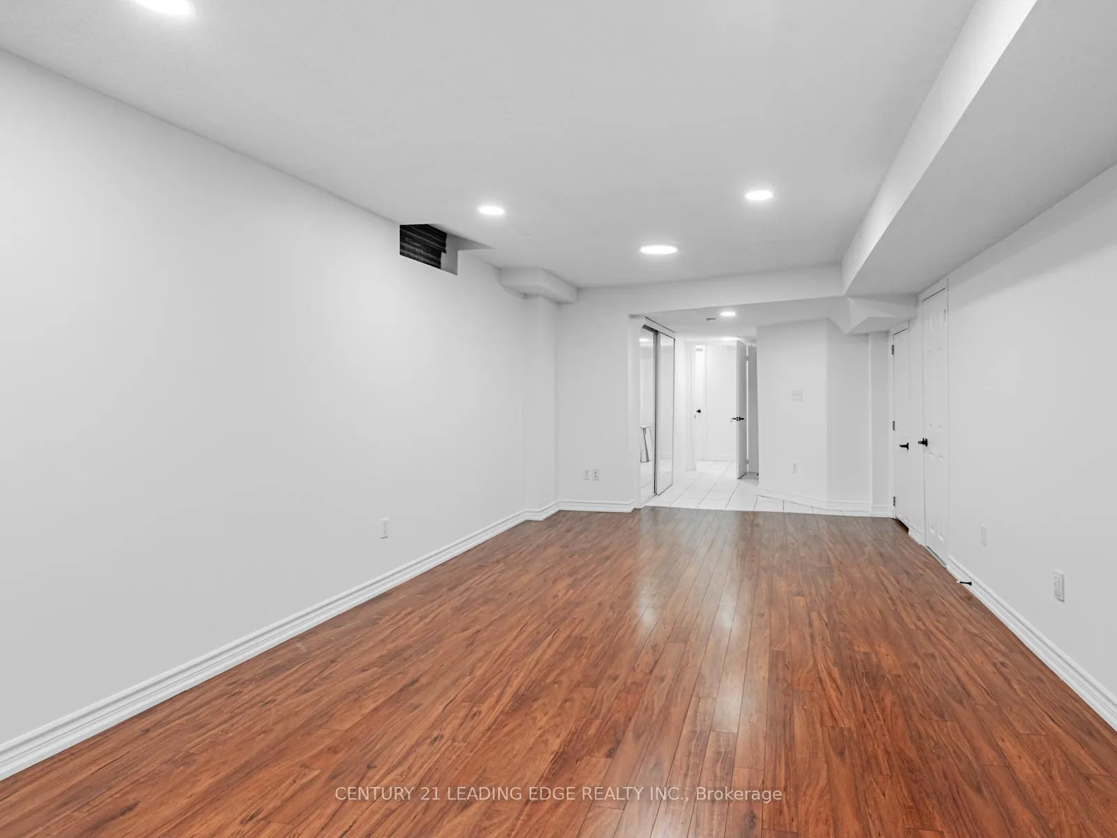 Photo 11 of Unit LOWER, 60 Via Jessica Drive, Markham, Unionville — HOMEH