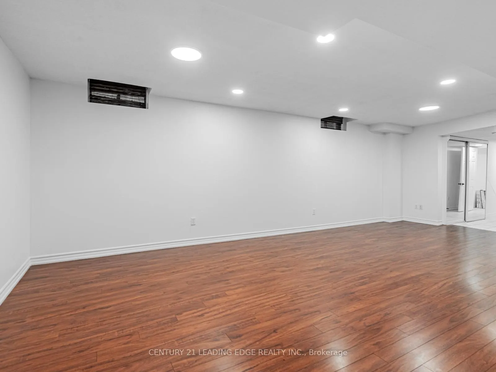 Photo 19 of Unit LOWER, 60 Via Jessica Drive, Markham, Unionville — HOMEH
