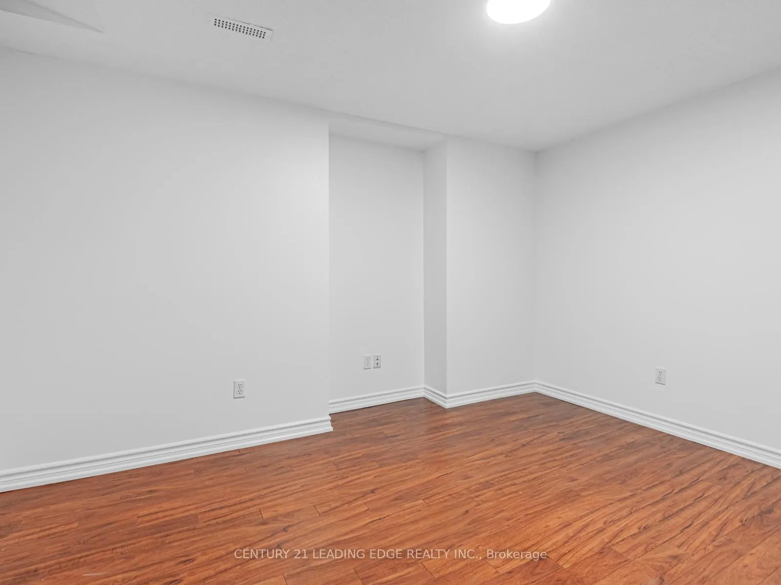 Photo 23 of Unit LOWER, 60 Via Jessica Drive, Markham, Unionville — HOMEH