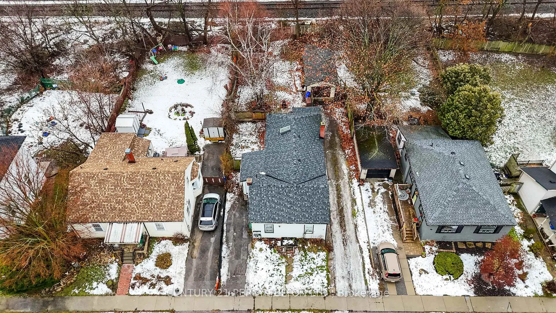 Photo 2 of Unit 1-2, 75 Avenue Street, Oshawa, Central — HOMEH