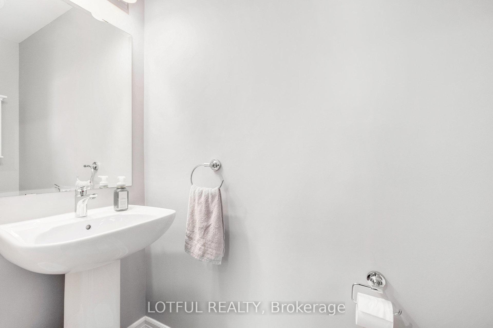 Photo 12 of 222 Belleek Lane, Ottawa, Barrhaven - Half Moon Bay — HOMEH