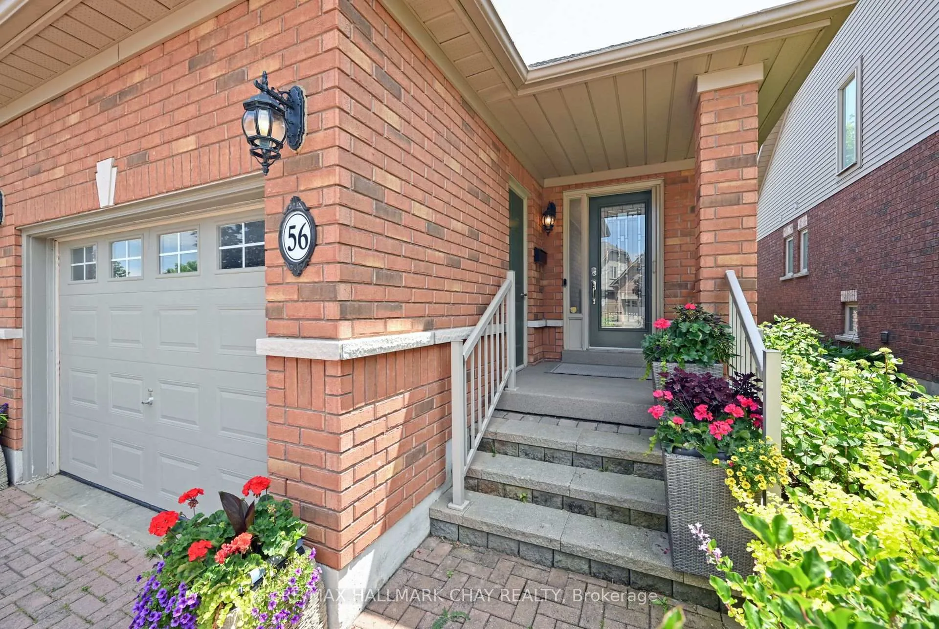 Photo 3 of 56 Via Amici, New Tecumseth, Alliston — HOMEH