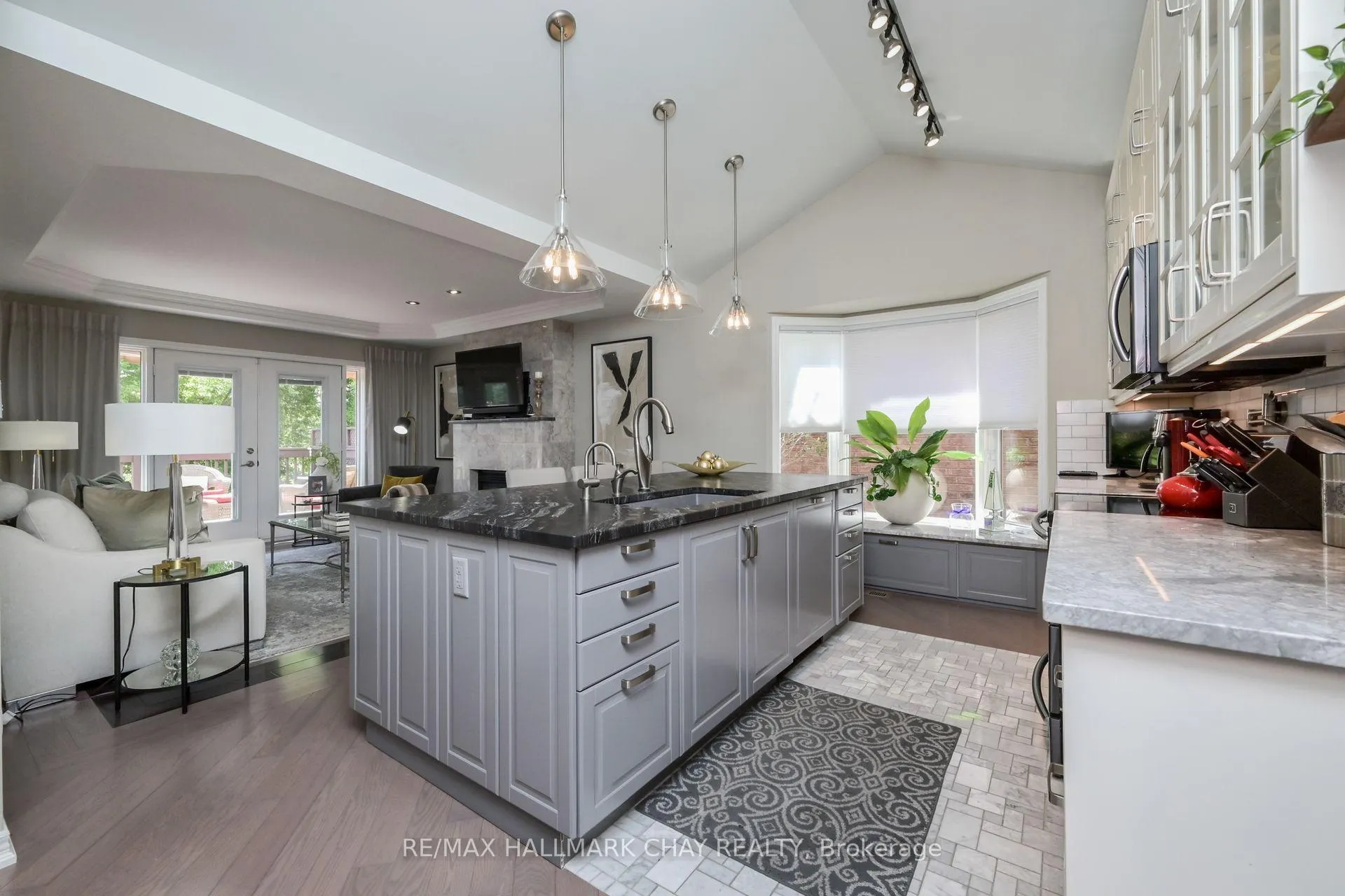Photo 13 of 56 Via Amici, New Tecumseth, Alliston — HOMEH