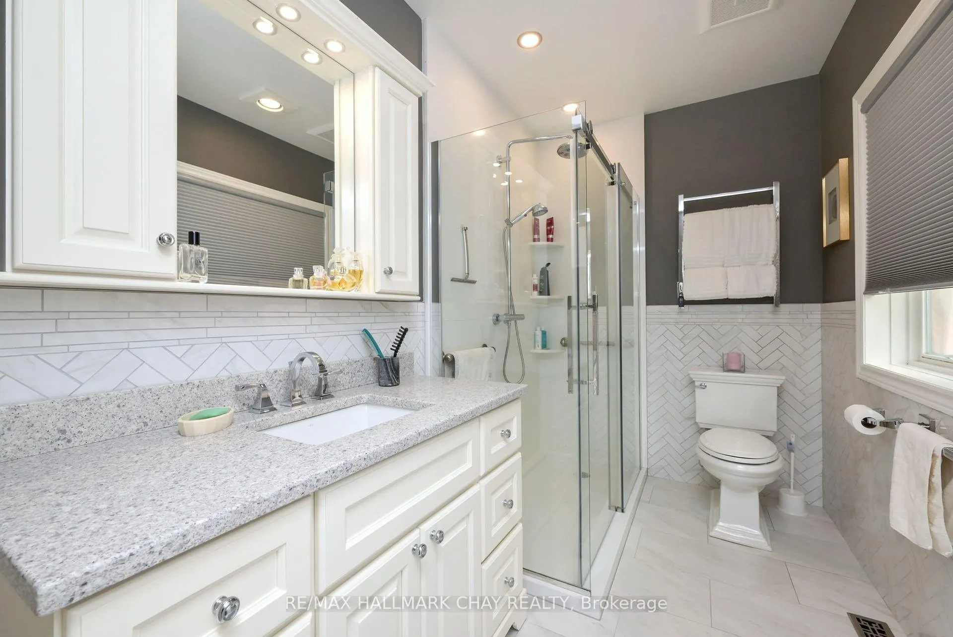 Photo 26 of 56 Via Amici, New Tecumseth, Alliston — HOMEH