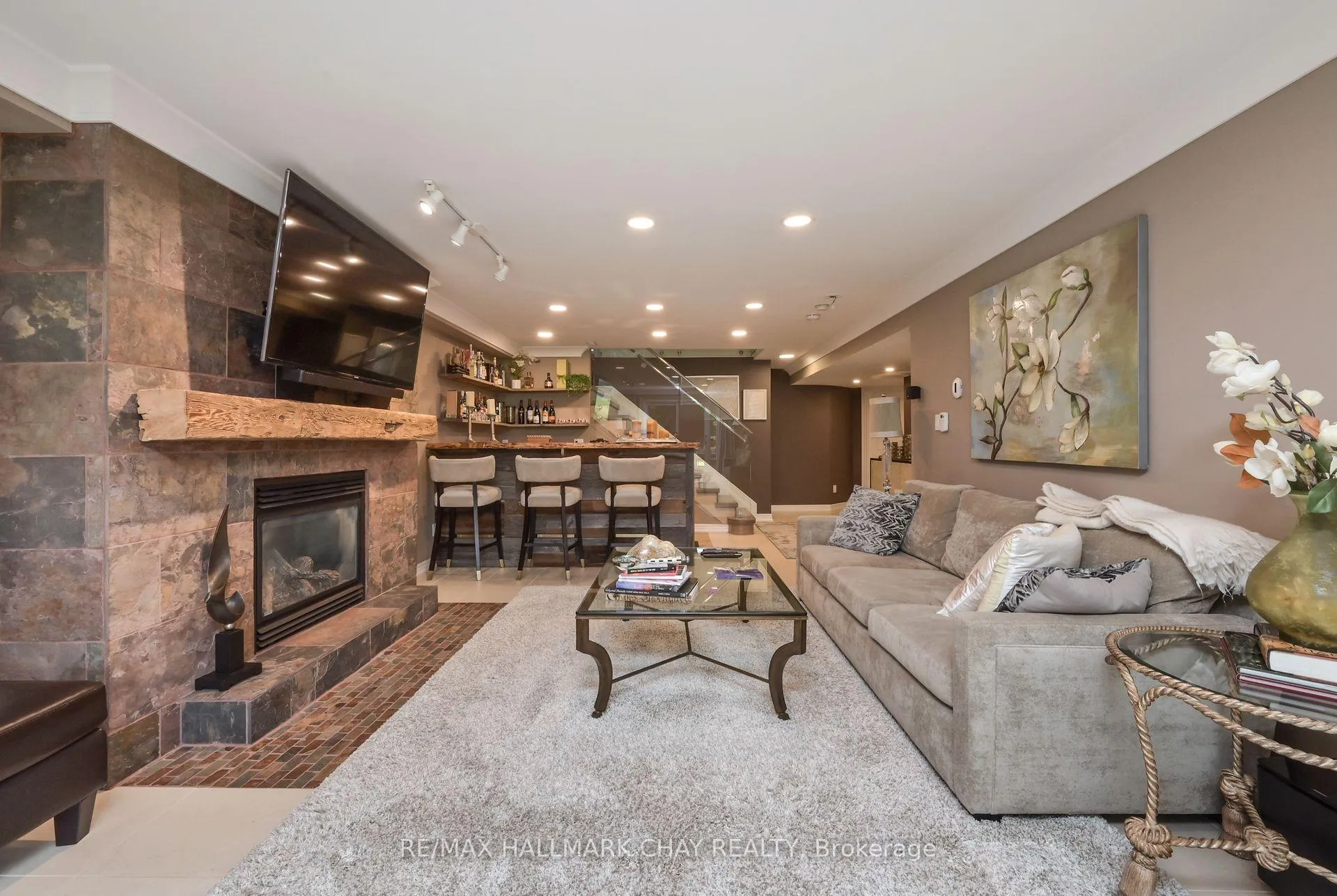 Photo 32 of 56 Via Amici, New Tecumseth, Alliston — HOMEH