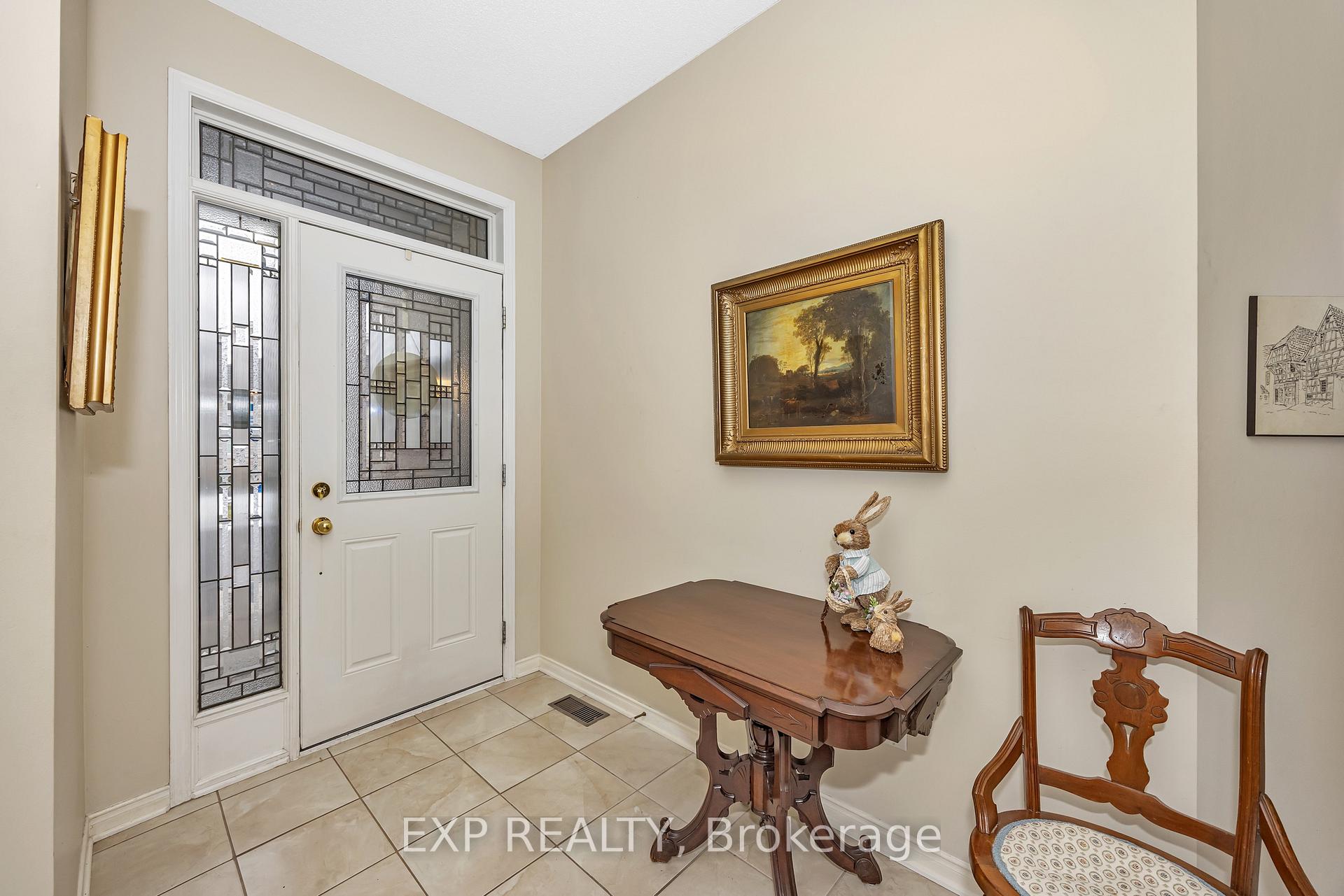 Photo 4 of 108 Maple Key, Ottawa, Blossom Park/Kemp Park/Findlay Creek — HOMEH