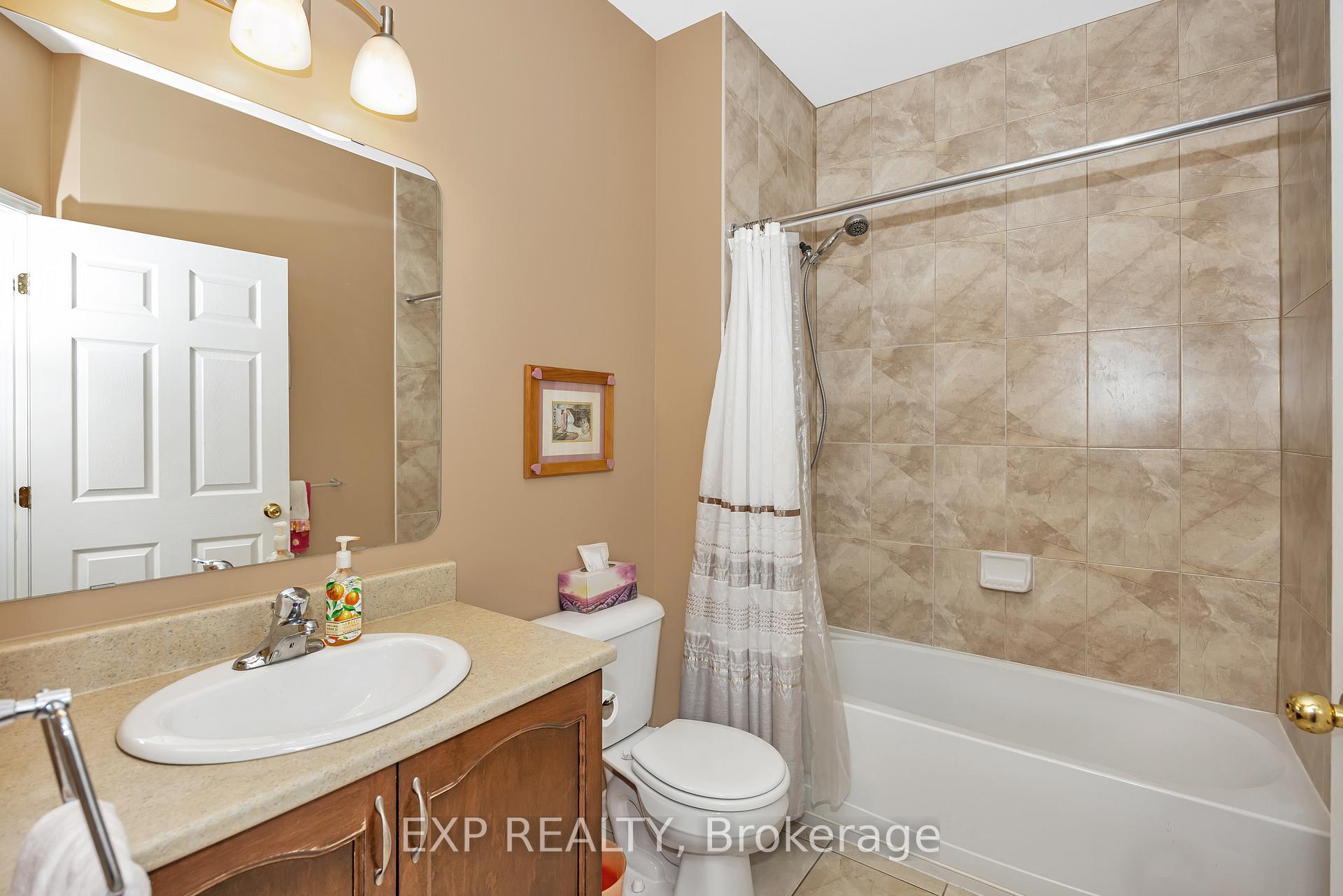 Photo 8 of 108 Maple Key, Ottawa, Blossom Park/Kemp Park/Findlay Creek — HOMEH