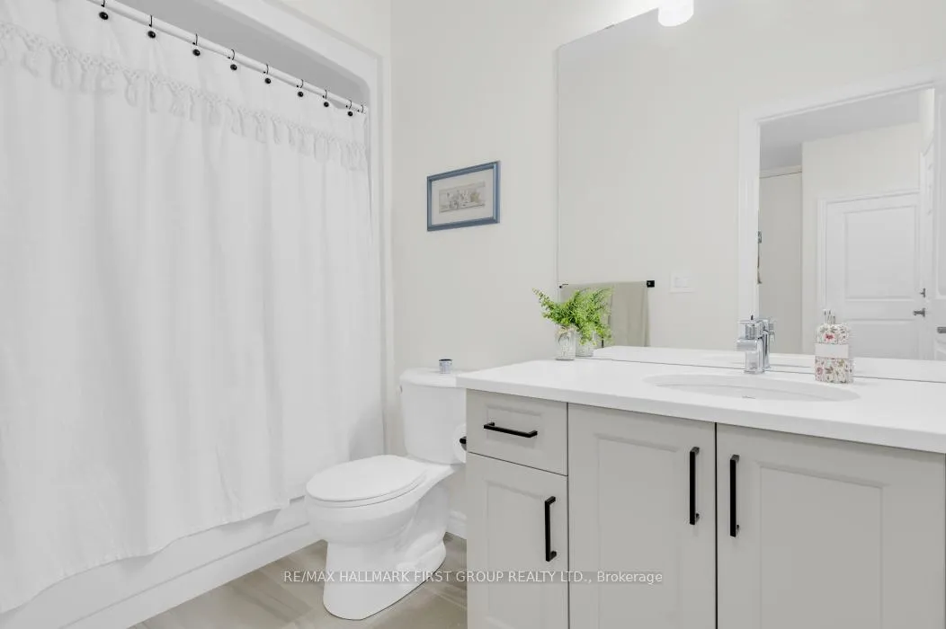 Photo 8 of 114 Athabaska Drive, Belleville, Thurlow Ward — HOMEH