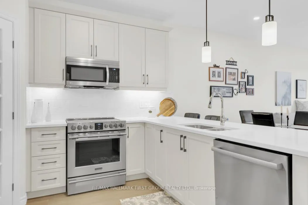 Photo 10 of 114 Athabaska Drive, Belleville, Thurlow Ward — HOMEH