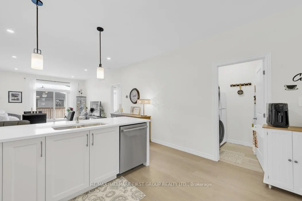 Photo 11 of 114 Athabaska Drive, Belleville, Thurlow Ward — HOMEH