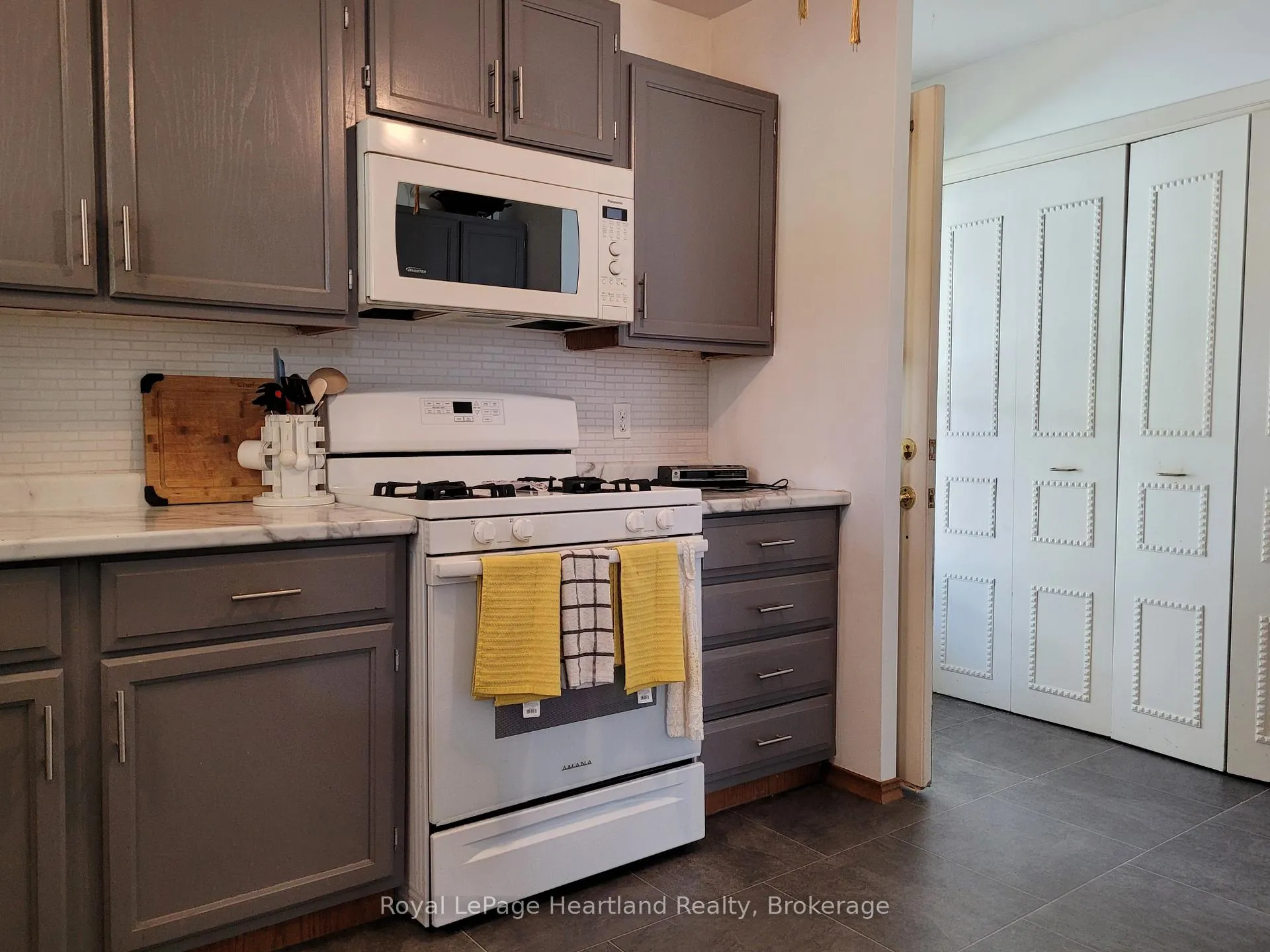 Photo 6 of 28 Briarwood Crescent, North Huron, Wingham — HOMEH
