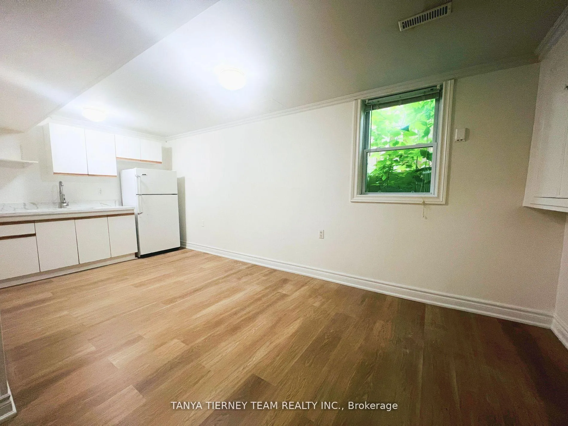 Photo 3 of Unit Lower, 212 Glen Hill Drive, Whitby, Blue Grass Meadows — HOMEH