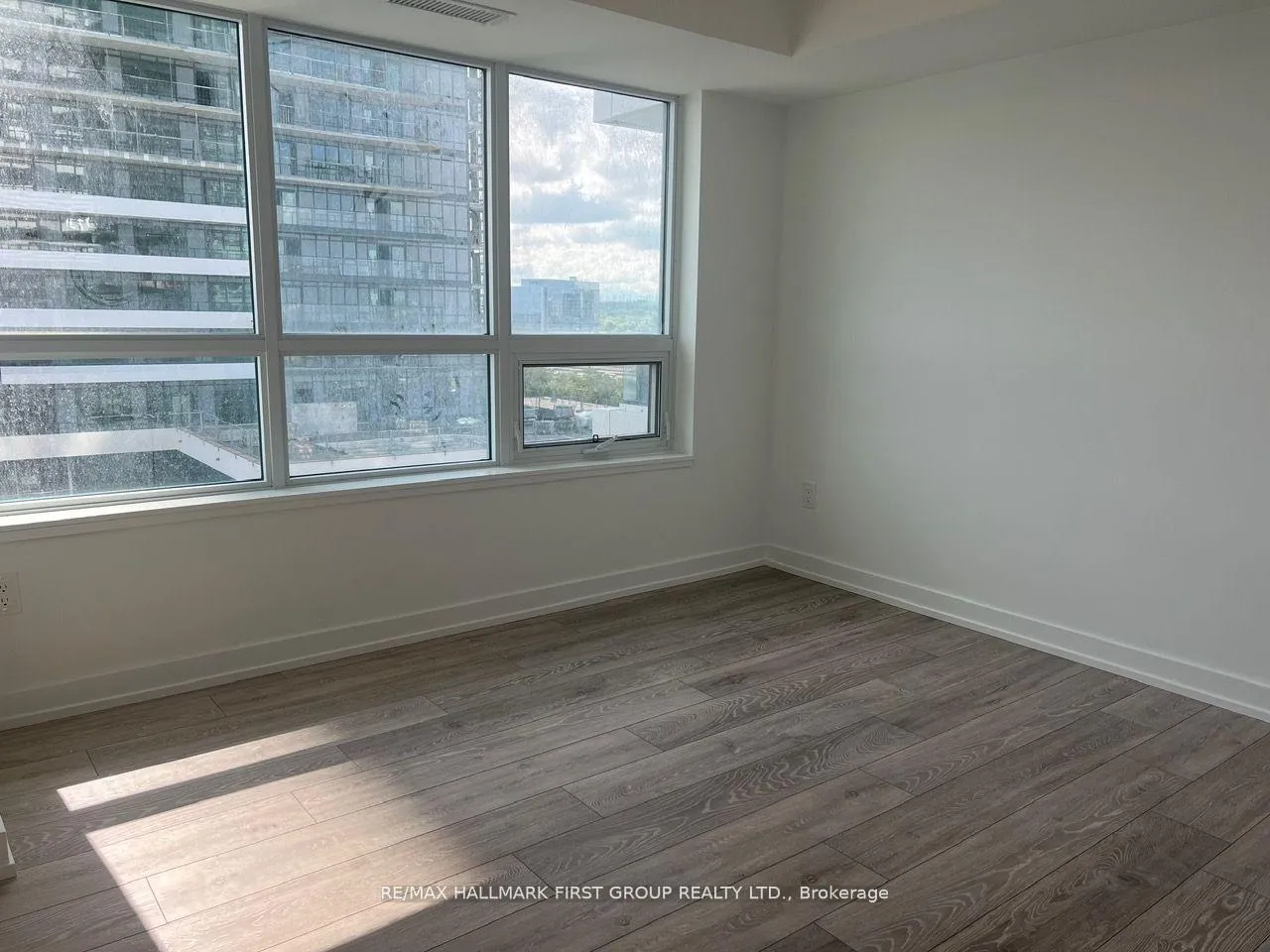 Photo 7 of Unit 904, 1455 Celebration Drive, Pickering, Bay Ridges — HOMEH