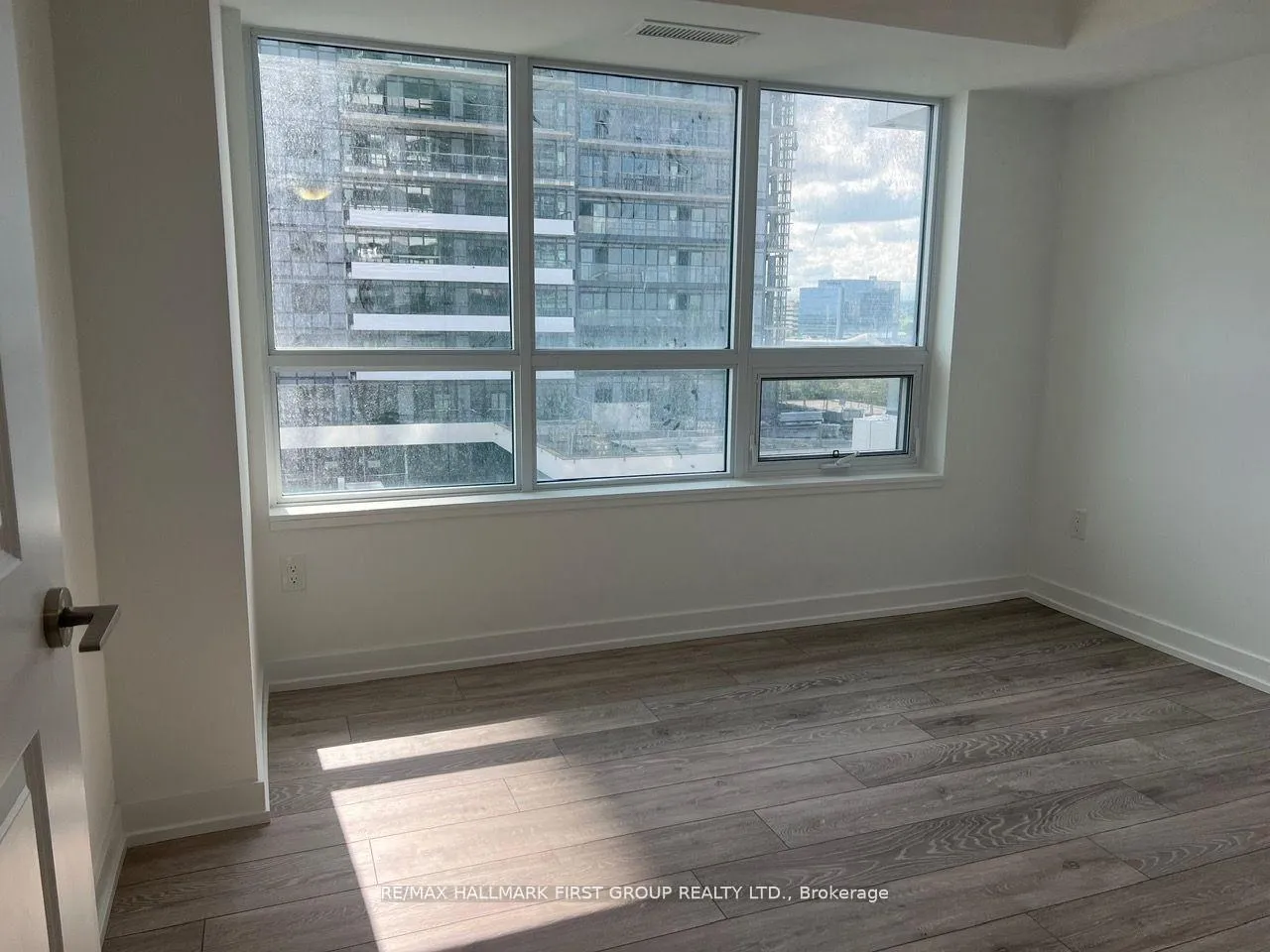 Photo 8 of Unit 904, 1455 Celebration Drive, Pickering, Bay Ridges — HOMEH