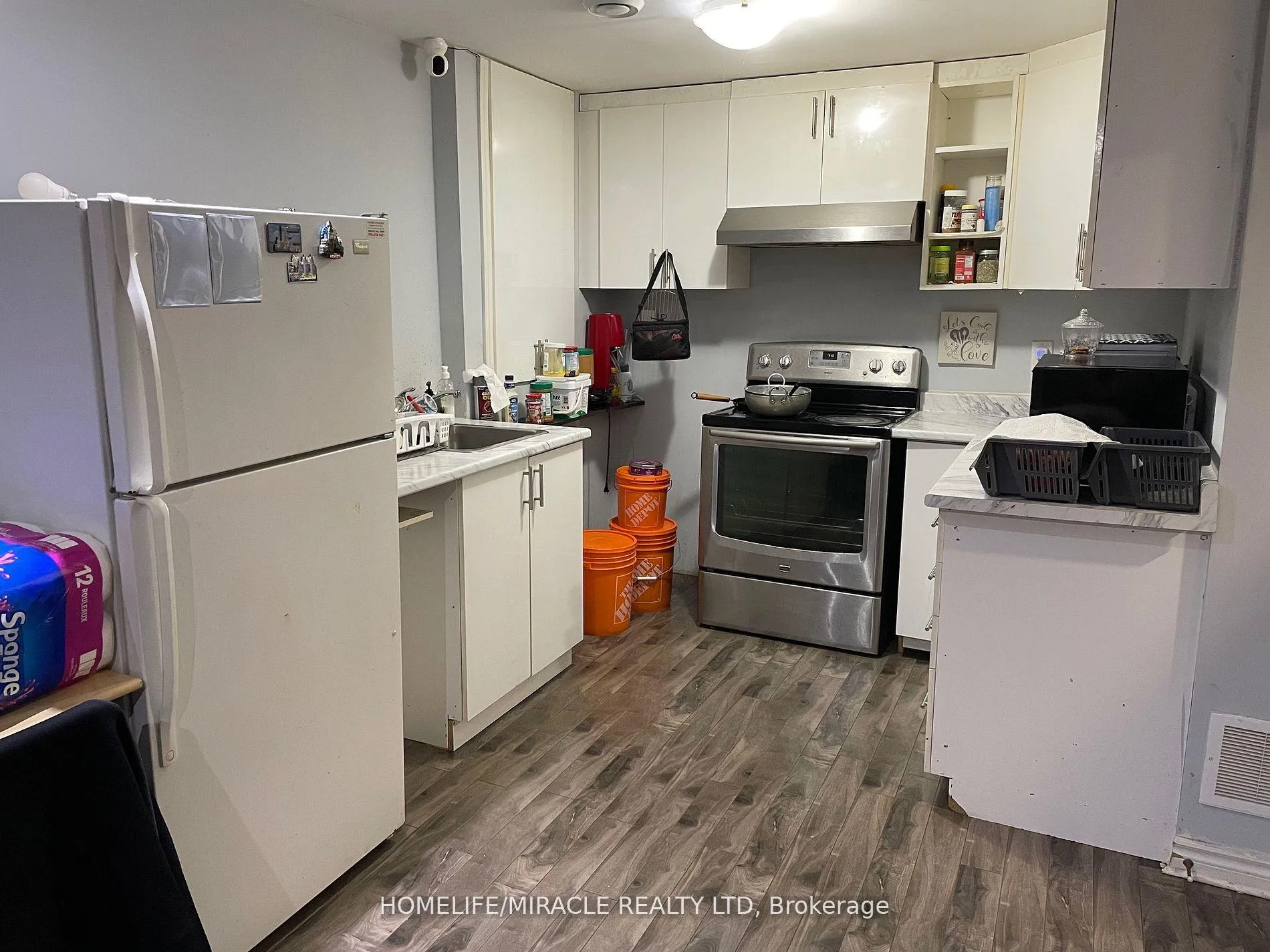 Photo 6 of Unit Basement, 72 Meadowlark Drive, Brampton, Fletcher's Creek South — HOMEH