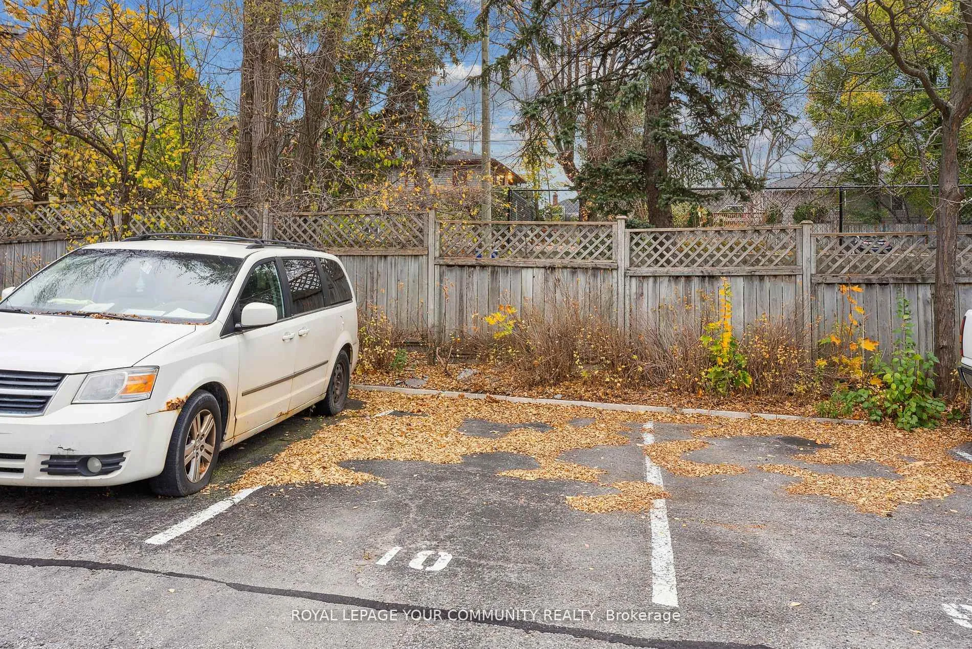 Photo 35 of Unit 202, 160 Wellington Street E, Aurora, Aurora Village — HOMEH