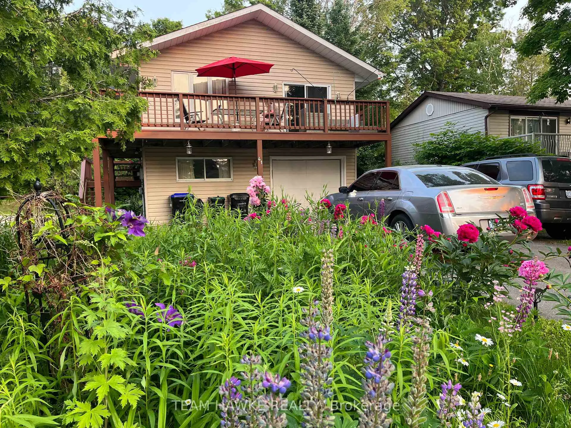 Front of 41 Grandview Road