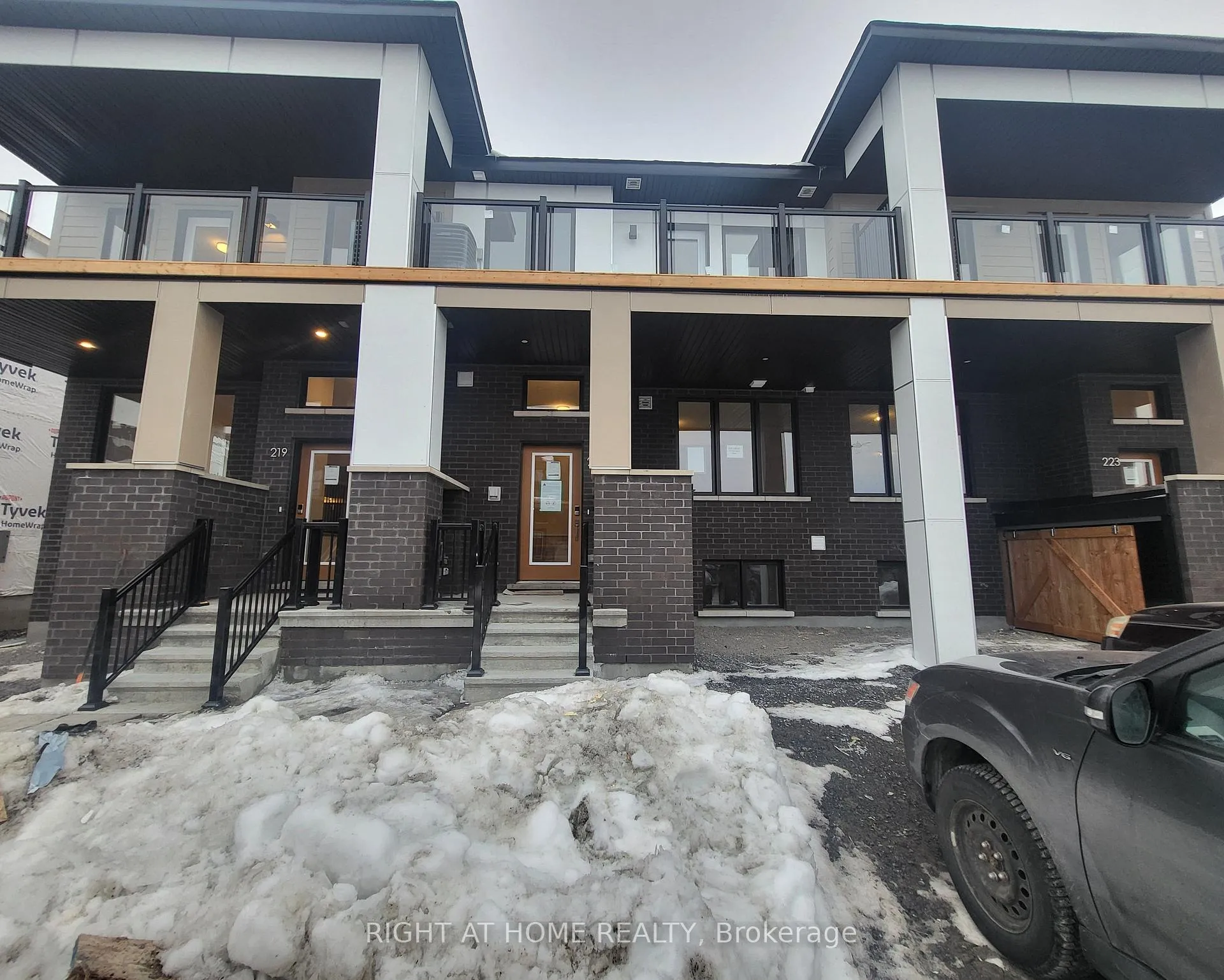 Photo 1 of 221 Speckled Alder Row, Ottawa, Barrhaven - Half Moon Bay — HOMEH