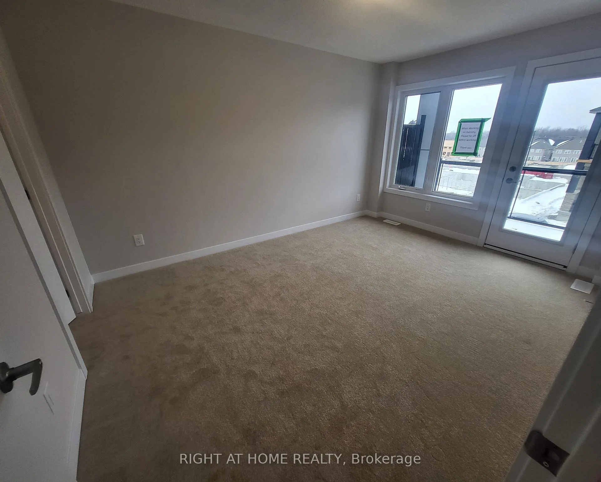 Photo 8 of 221 Speckled Alder Row, Ottawa, Barrhaven - Half Moon Bay — HOMEH