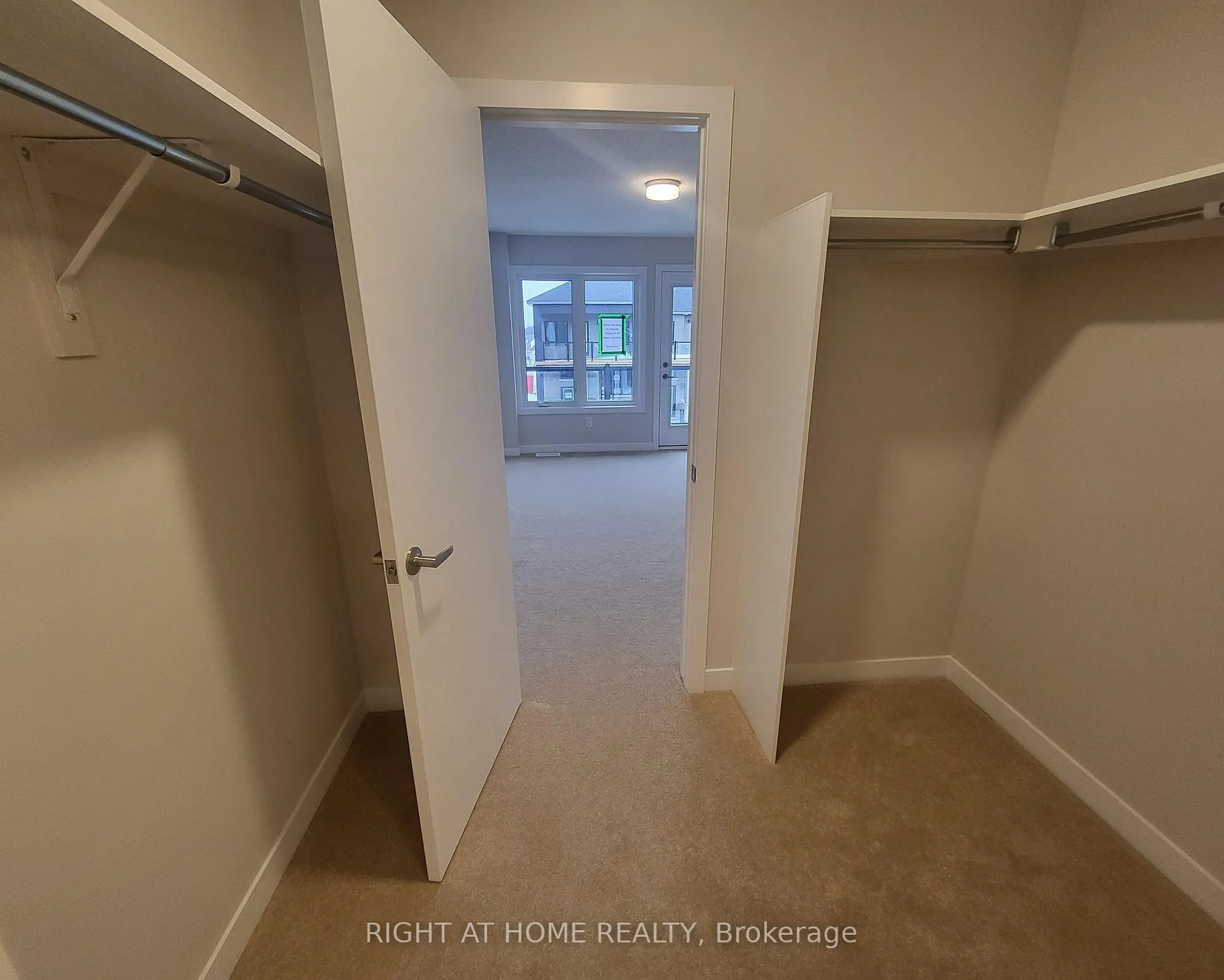 Photo 10 of 221 Speckled Alder Row, Ottawa, Barrhaven - Half Moon Bay — HOMEH