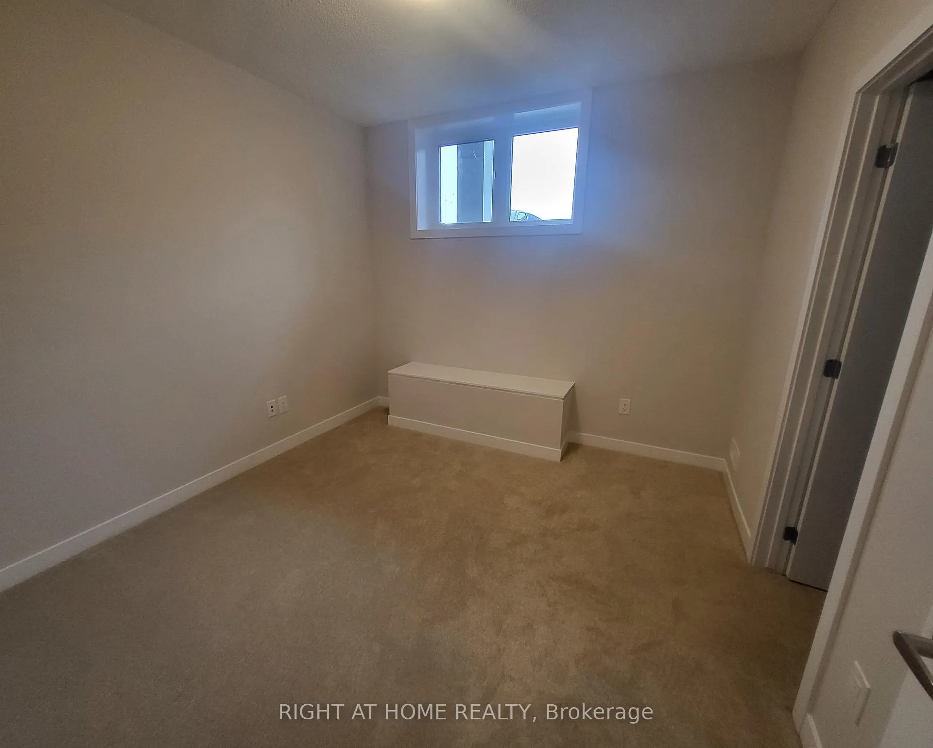 Photo 14 of 221 Speckled Alder Row, Ottawa, Barrhaven - Half Moon Bay — HOMEH