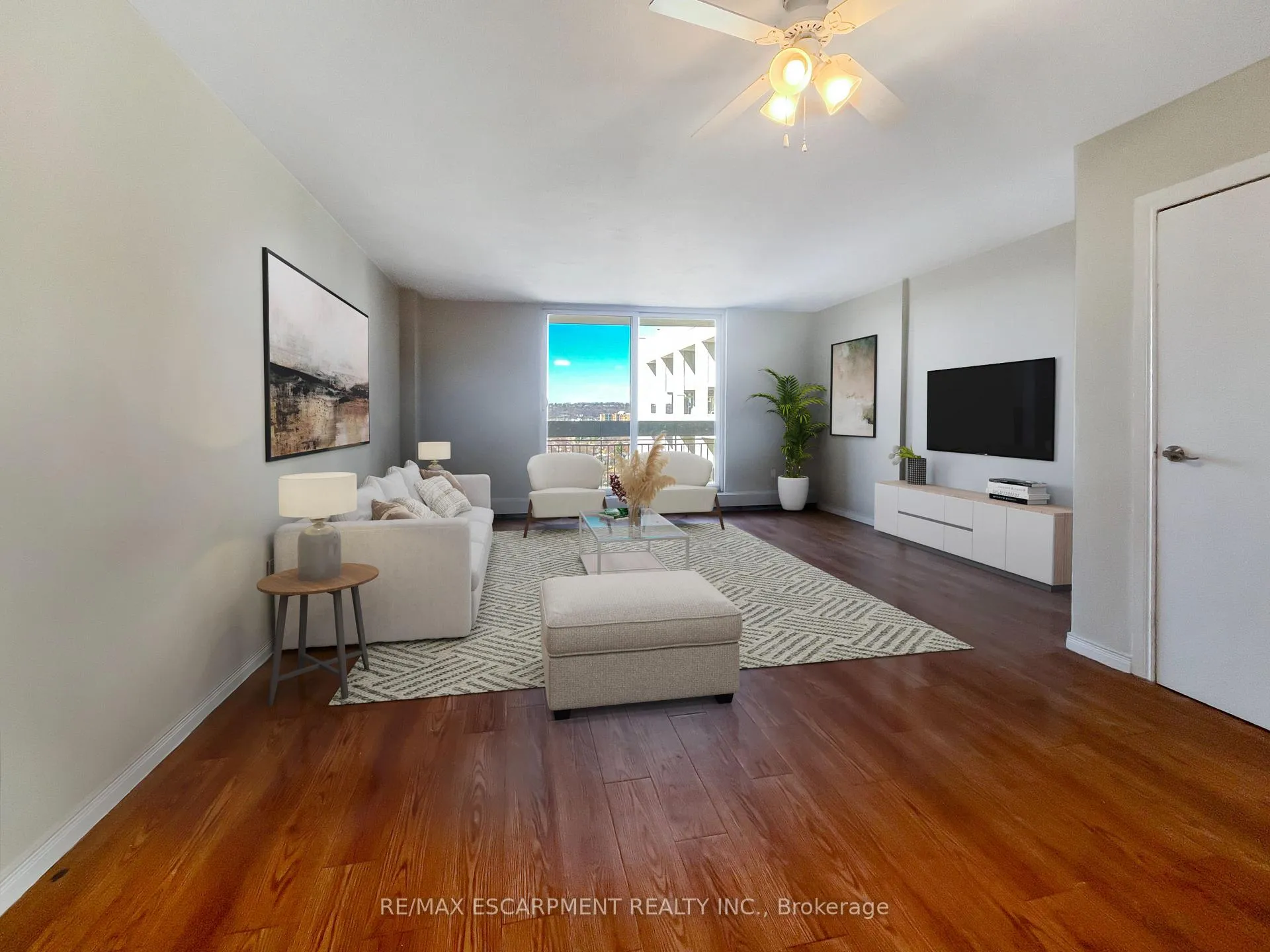 Photo 2 of Unit 810, 350 Quigley Road, Hamilton, Vincent — HOMEH