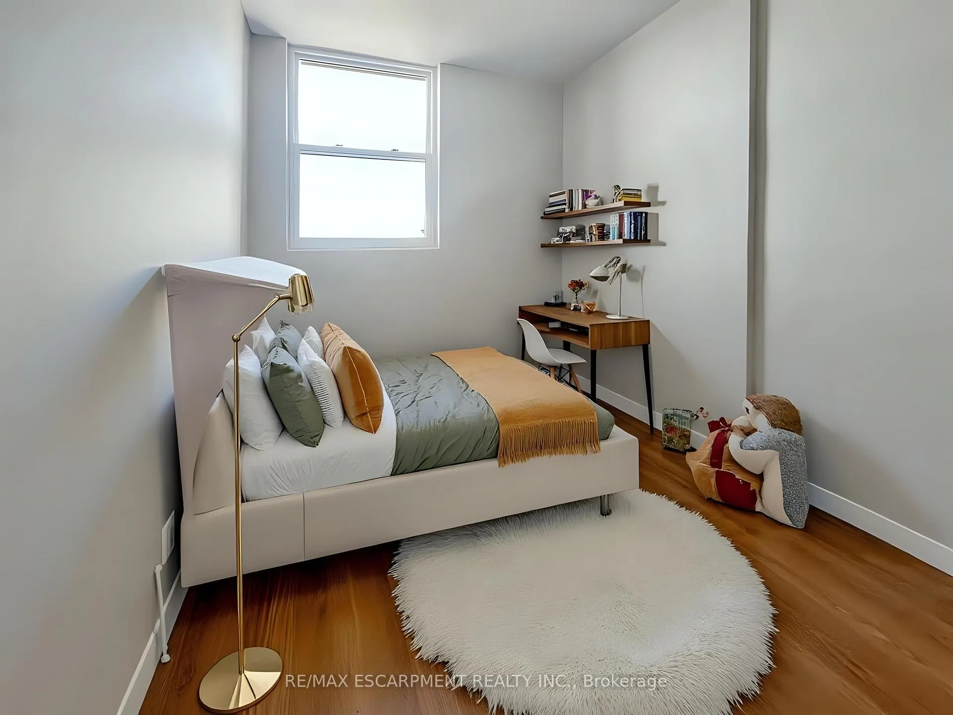 Photo 13 of Unit 810, 350 Quigley Road, Hamilton, Vincent — HOMEH