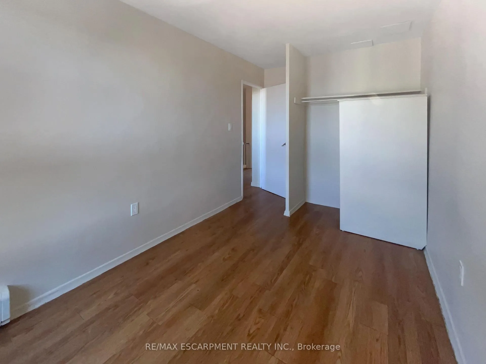 Photo 15 of Unit 810, 350 Quigley Road, Hamilton, Vincent — HOMEH