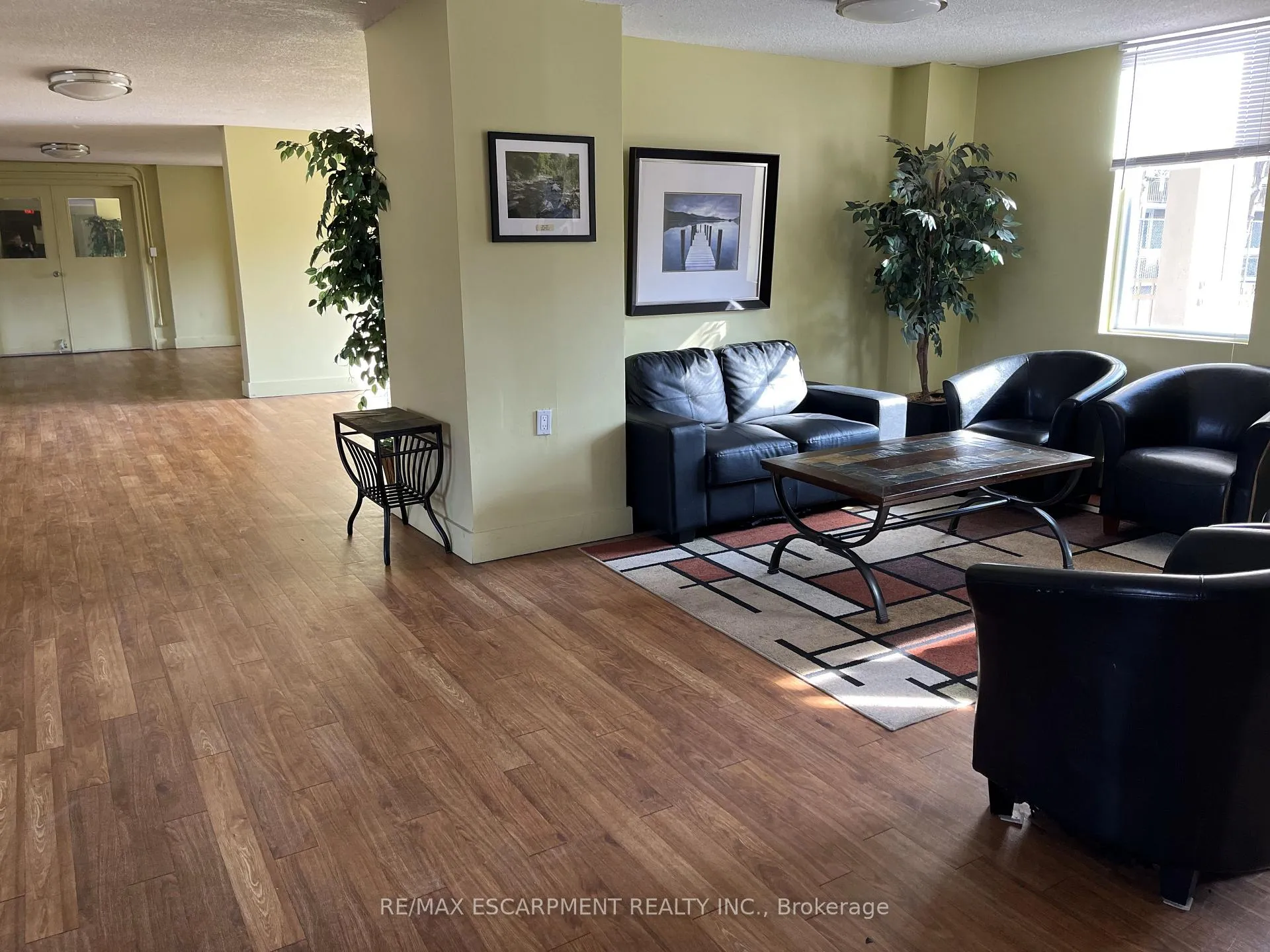 Photo 19 of Unit 810, 350 Quigley Road, Hamilton, Vincent — HOMEH