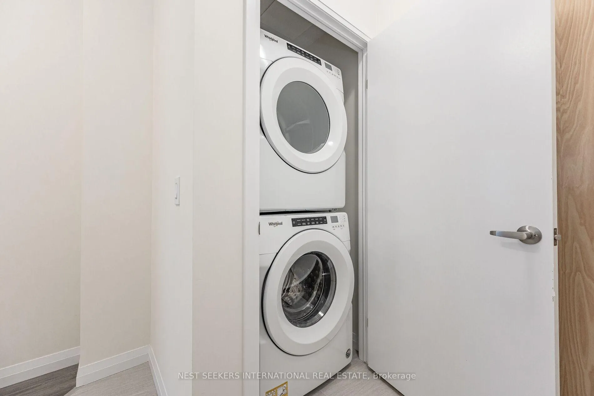Photo 13 of Unit 907, 104 Garment Street, Kitchener, City Commercial Core — HOMEH