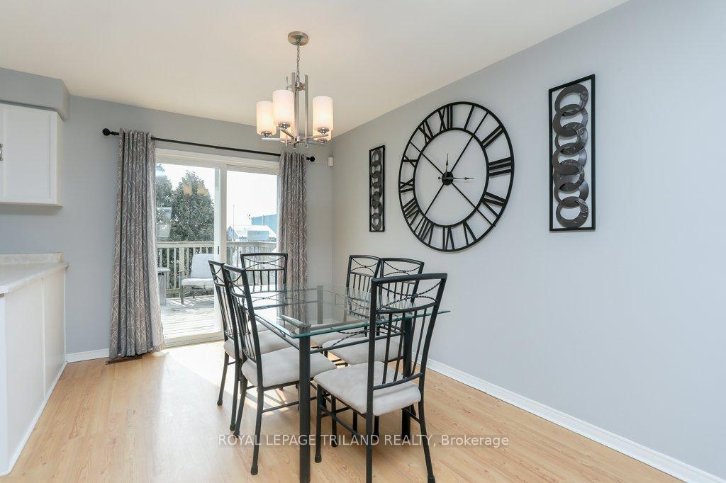 Photo 17 of 333 Canterbury Place, Central Elgin, Belmont — HOMEH