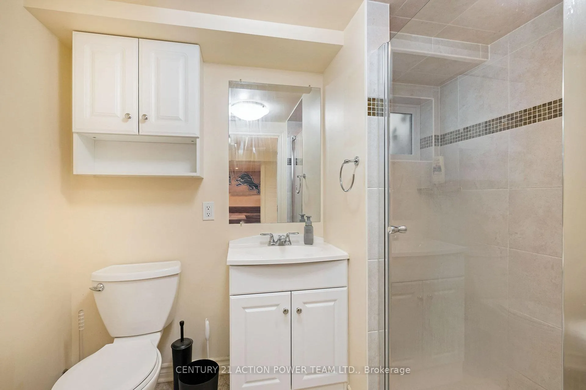 Photo 17 of 1318 Brookline Avenue, Ottawa, Ellwood — HOMEH