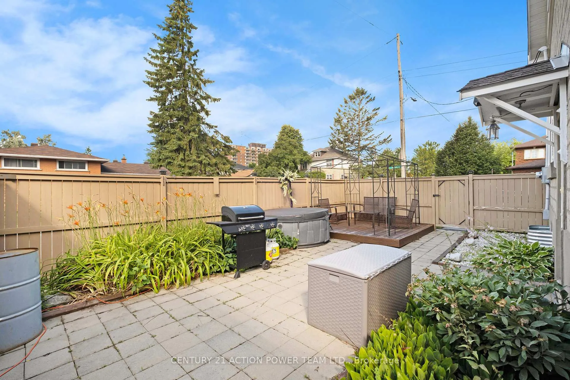 Photo 37 of 1318 Brookline Avenue, Ottawa, Ellwood — HOMEH