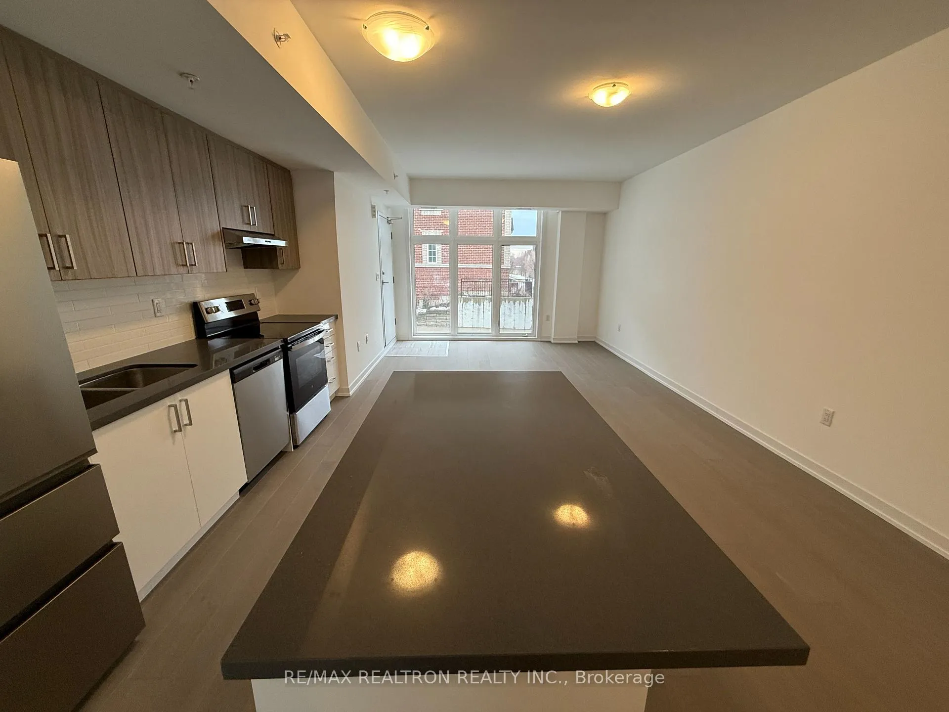 Photo 2 of Unit 5, 184 Angus Drive, Ajax, Central — HOMEH