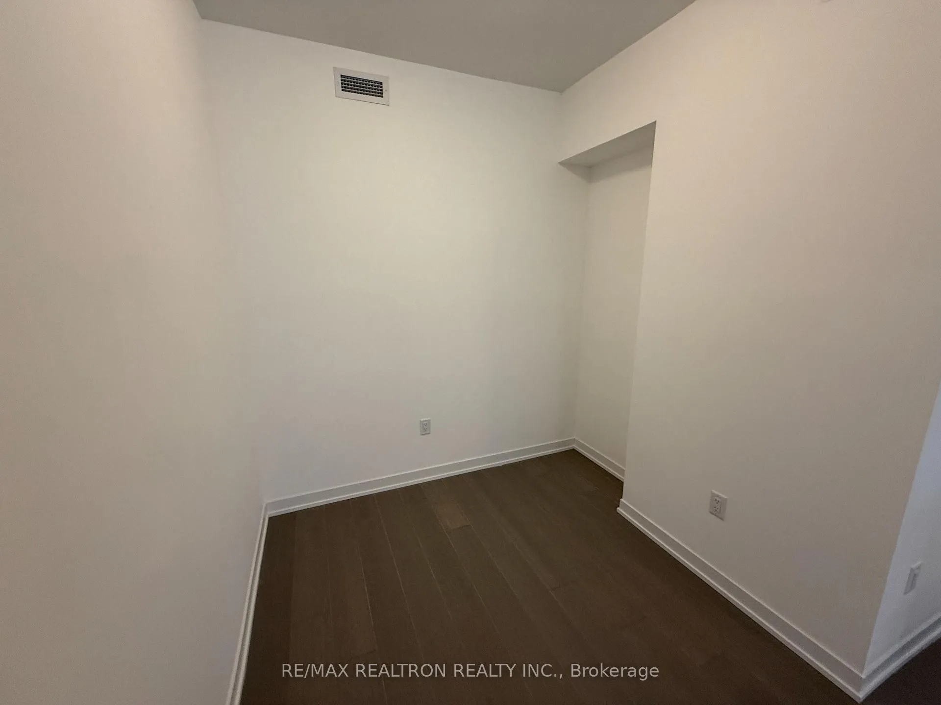Photo 6 of Unit 5, 184 Angus Drive, Ajax, Central — HOMEH