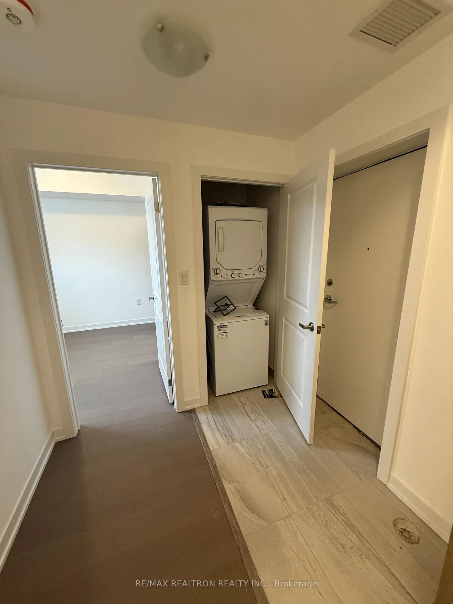Photo 22 of Unit 5, 184 Angus Drive, Ajax, Central — HOMEH