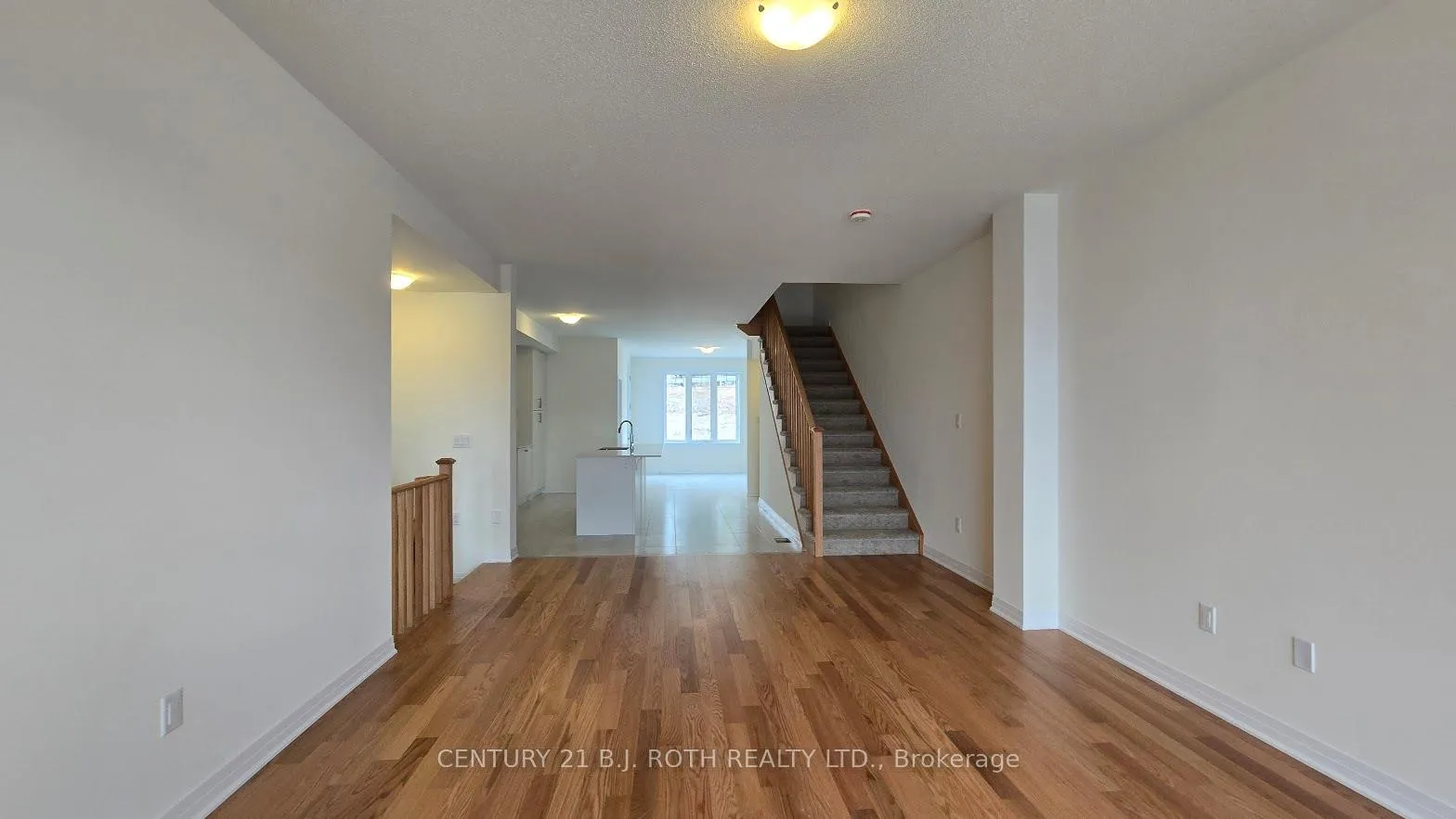 Photo 7 of 546 Hudson Crescent, Midland — HOMEH