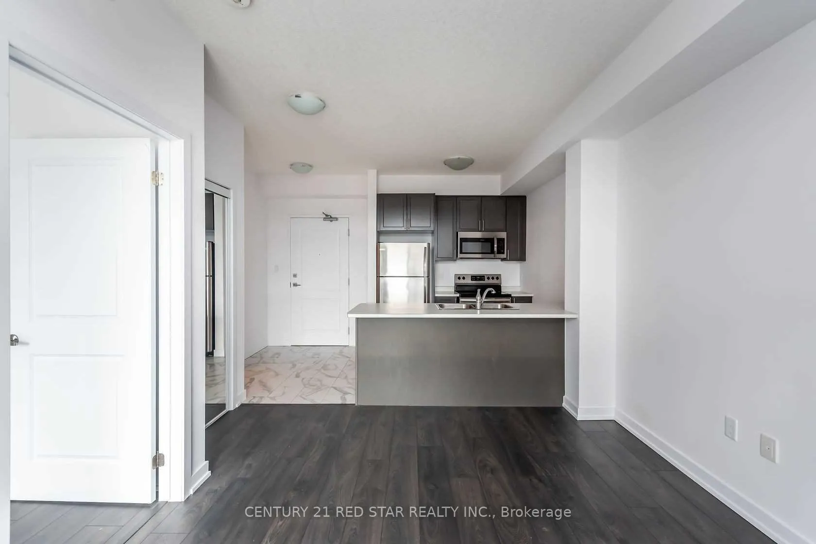 Photo 15 of Unit 514, 101 Shoreview Place, Hamilton, Stoney Creek — HOMEH
