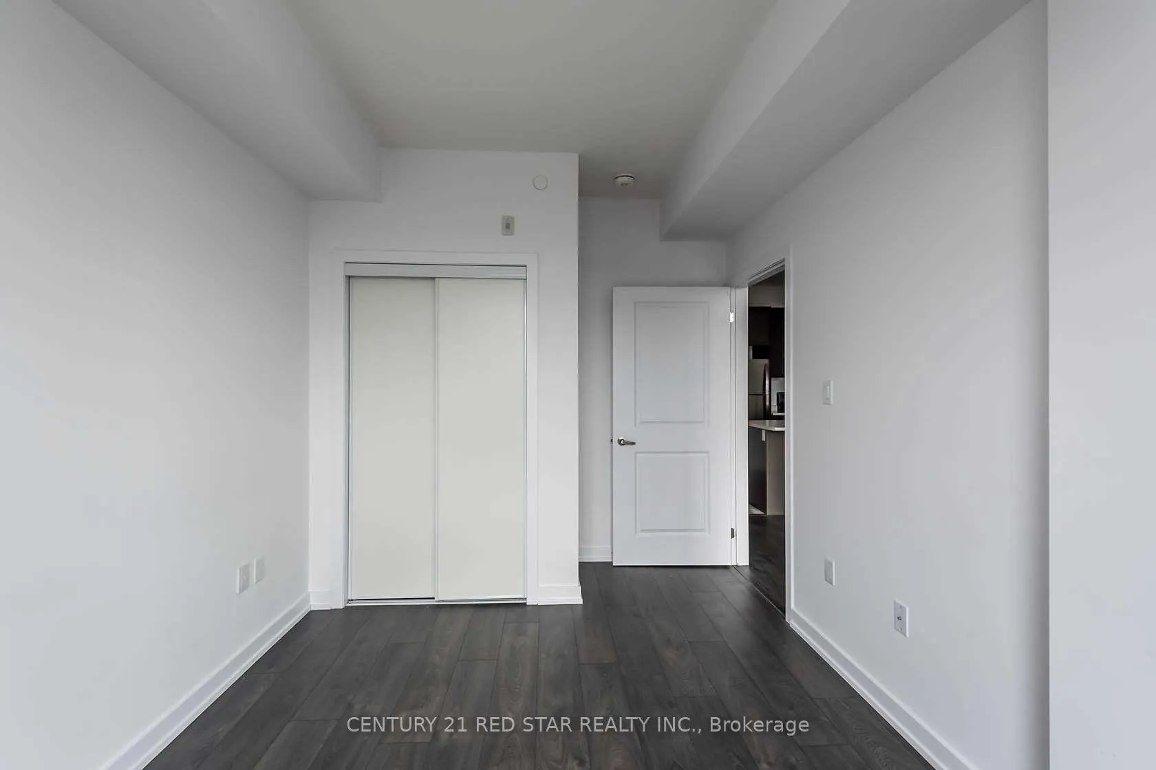 Photo 20 of Unit 514, 101 Shoreview Place, Hamilton, Stoney Creek — HOMEH