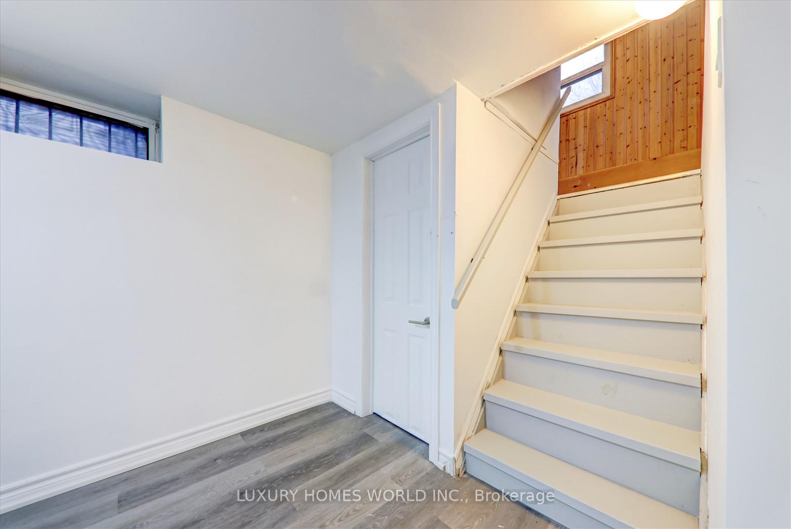 Photo 20 of 26 Queen Street, Ajax, Central — HOMEH