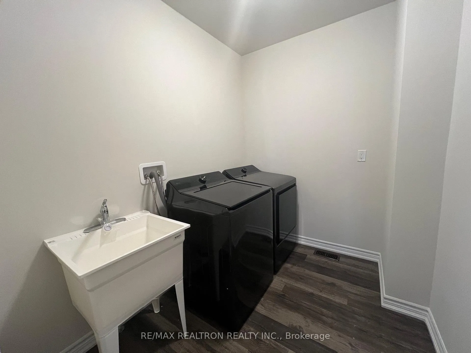 Photo 24 of 290 McEachern Lane, Gravenhurst, Muskoka (S) — HOMEH