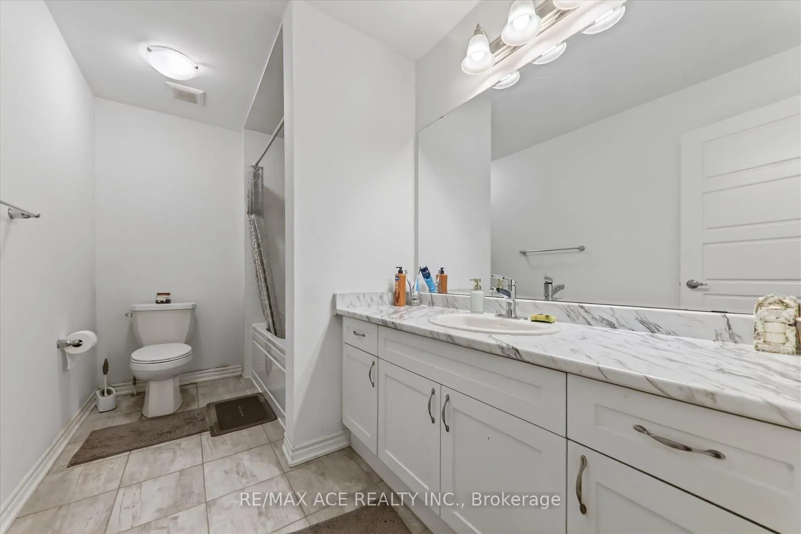 Photo 27 of 1419 Mockingbird Square, Pickering, Rural Pickering — HOMEH
