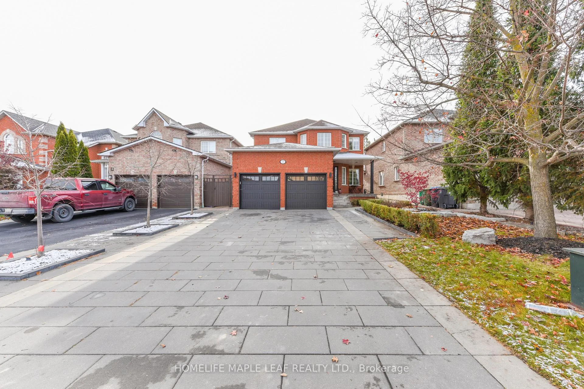 Front of 7 Southbury Manor Drive