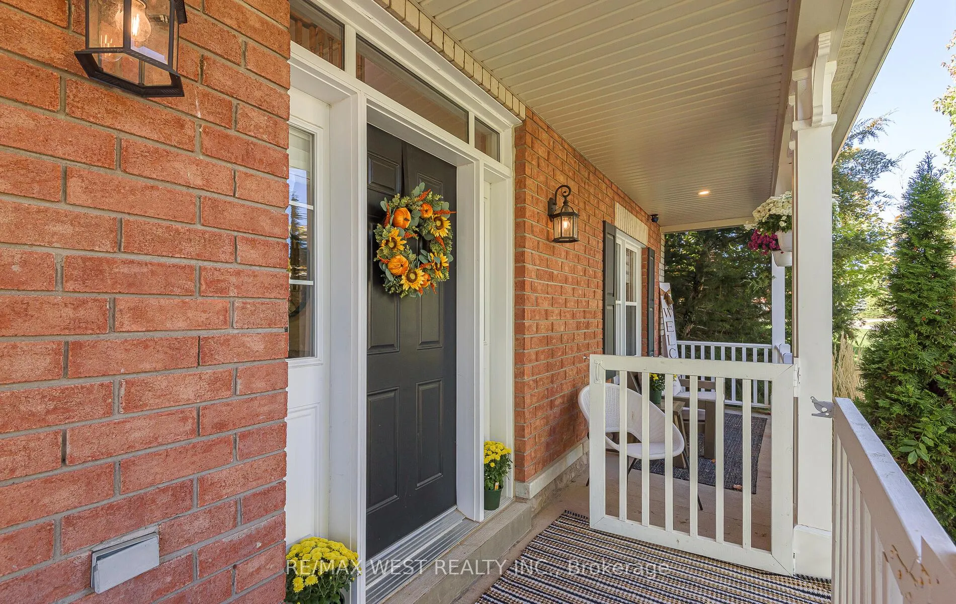 Photo 5 of 41 North Riverdale Drive, Caledon, Inglewood — HOMEH